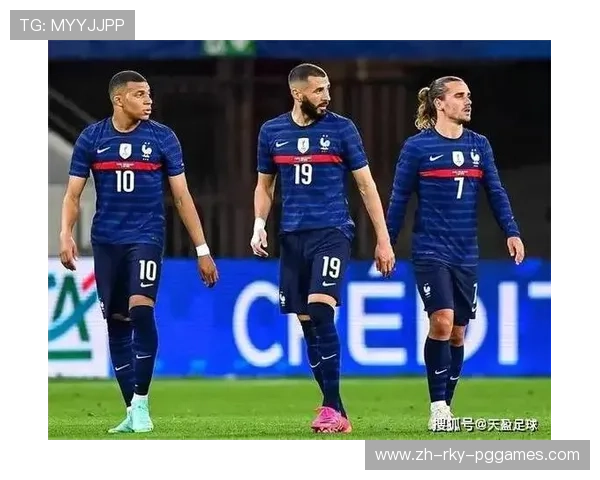 法甲最佳进攻阵容评选结果：哪些球员入选本赛季梦之队